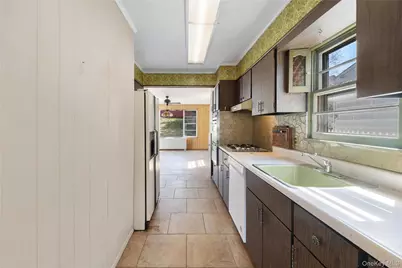 53 Sweetfield Circle, Yonkers, NY 10704 - Photo 10