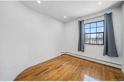 676 Bohemia Parkway, Sayville, NY 11782 - Photo 20