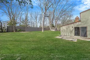 676 Bohemia Pkwy, Sayville, NY 11782 - Photo 28