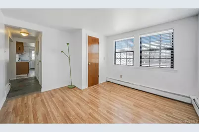 676 Bohemia Parkway, Sayville, NY 11782 - Photo 16