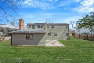 676 Bohemia Pkwy, Sayville, NY 11782 - Photo 30