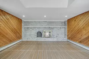 676 Bohemia Pkwy, Sayville, NY 11782 - Photo 6