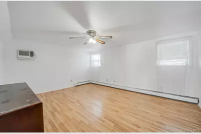 676 Bohemia Parkway, Sayville, NY 11782 - Photo 14