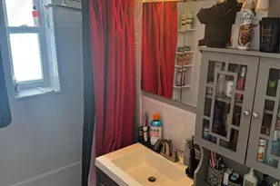 300 N Broadway, Yonkers, NY 10701 - Photo 10