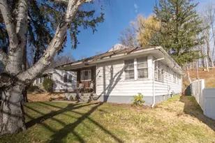 272 E Chester St, Kingston, NY 12401 - Photo 2