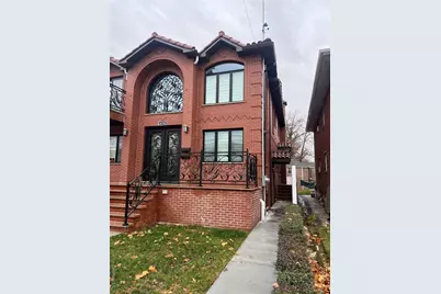 6114 Cloverdale Blvd, Bayside, NY 11364 - Photo 10