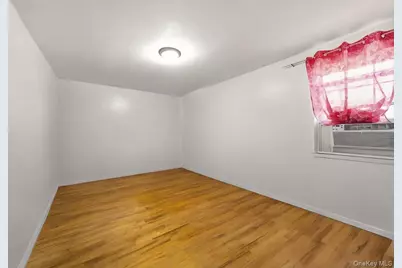 811 E 228th Street, Bronx, NY 10466 - Photo 12