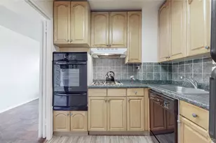 6120 Grand Central Pkwy, Forest Hills, NY 11375 - Photo 4