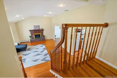 7 Plainview Road, Bethpage, NY 11714 - Photo 20