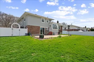 7 Plainview Rd, Bethpage, NY 11714 - Photo 28