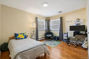 7 Plainview Rd, Bethpage, NY 11714 - Photo 22