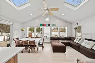 11 Castle Dr, Chestnut Ridge, NY 10977 - Photo 14