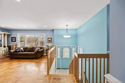 11 Castle Drive, Chestnut Ridge, NY 10977 - Photo 4