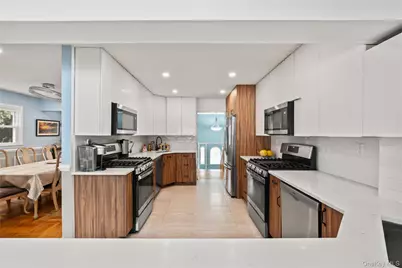 11 Castle Drive, Chestnut Ridge, NY 10977 - Photo 12