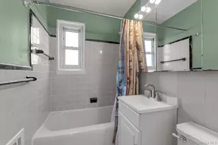 60-39 251st St, Little Neck, NY 11362 - Photo 14
