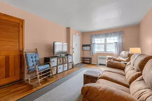 60-39 251st St, Little Neck, NY 11362 - Photo 2