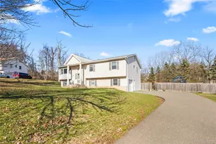 3 Algonquin Cir, Airmont, NY 10952 - Photo 8