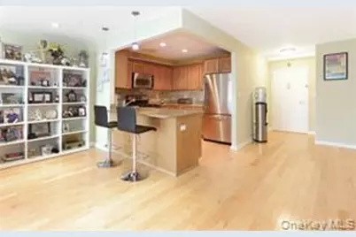 600 Clarence Avenue #2D, Bronx, NY 10465 - Photo 10
