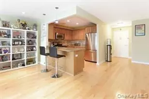 600 Clarence Ave, Bronx, NY 10465 - Photo 10