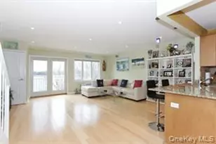 600 Clarence Ave, Bronx, NY 10465 - Photo 6