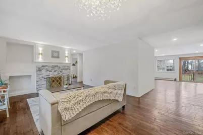 273 N Country Road, Miller Place, NY 11764 - Photo 10