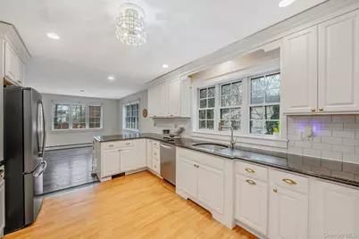 273 N Country Road, Miller Place, NY 11764 - Photo 16