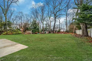 273 N Country Rd, Miller Place, NY 11764 - Photo 4