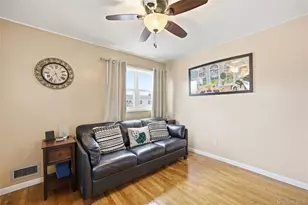 831 N Erie Ave, Lindenhurst, NY 11757 - Photo 20