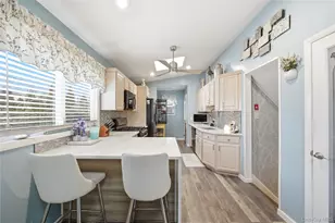 831 N Erie Ave, Lindenhurst, NY 11757 - Photo 10