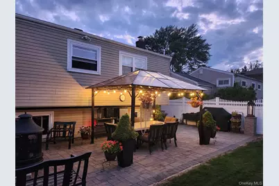 831 N Erie Avenue, Lindenhurst, NY 11757 - Photo 38