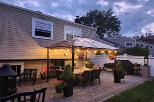 831 N Erie Ave, Lindenhurst, NY 11757 - Photo 38