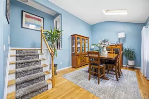 831 N Erie Ave, Lindenhurst, NY 11757 - Photo 4