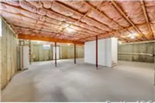 85 West Ave, Hicksville, NY 11801 - Photo 26