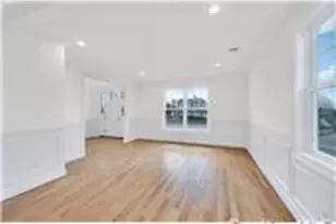 85 West Ave, Hicksville, NY 11801 - Photo 12