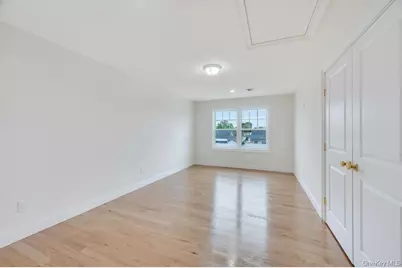 85 West Avenue, Hicksville, NY 11801 - Photo 26
