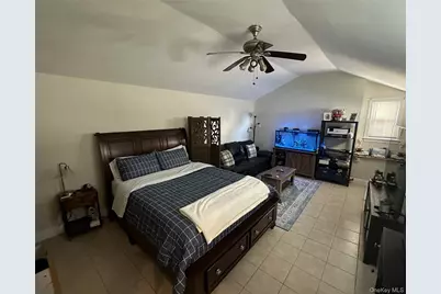 94 Lucille Avenue, Elmont, NY 11003 - Photo 38