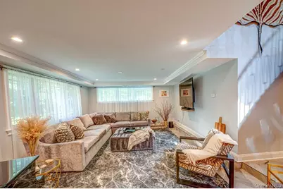 6 Tanyard Lane, Huntington, NY 11743 - Photo 24