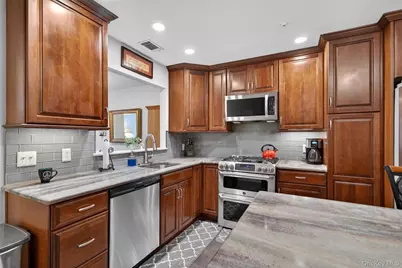 19 Olde Wagon Road, Warwick, NY 10990 - Photo 2