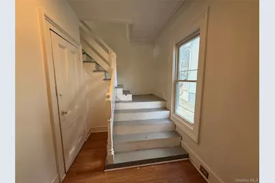 11 Knapp Avenue #2, Middletown, NY 10940 - Photo 2