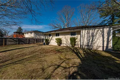 242 W 3rd Street, Deer Park, NY 11729 - Photo 28