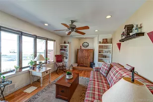 242 W 3rd St, Deer Park, NY 11729 - Photo 4