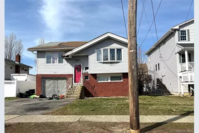 572 Miller Avenue, Freeport, NY 11520 - Photo 2