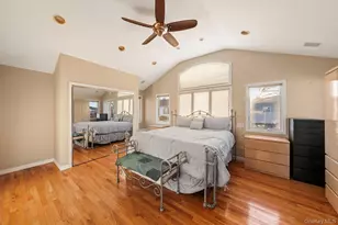 2770 Mandalay Beach Rd, Wantagh, NY 11793 - Photo 12