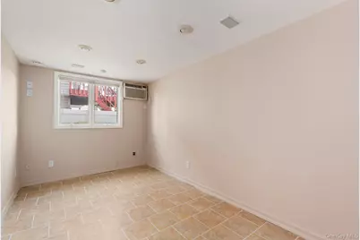 2770 Mandalay Beach Road, Wantagh, NY 11793 - Photo 22