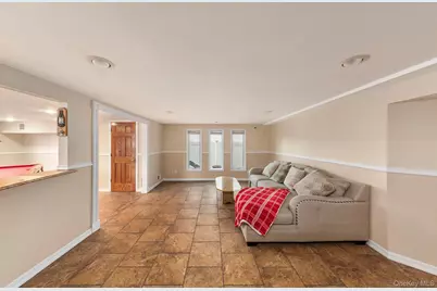 2770 Mandalay Beach Road, Wantagh, NY 11793 - Photo 18