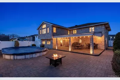 2770 Mandalay Beach Road, Wantagh, NY 11793 - Photo 26