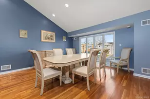 2770 Mandalay Beach Rd, Wantagh, NY 11793 - Photo 8