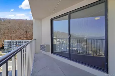 1155 Warburton Avenue #11Y, Yonkers, NY 10701 - Photo 12