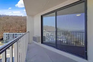 1155 Warburton Ave, Yonkers, NY 10701 - Photo 12