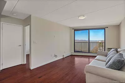 1155 Warburton Avenue #11Y, Yonkers, NY 10701 - Photo 4